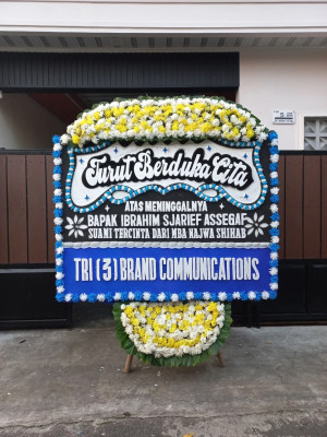 Papan Bunga Duka di Manegen